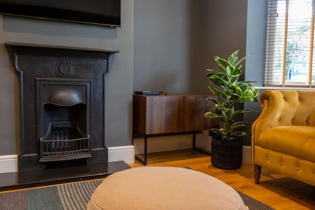 Hereford - Clifton Villa - Beautifully Presented House Located A Short Walk From City Centre - Sleeps 6 Guests - Perfect For Exploring Hereford - Hosted By Rentmyhouse Eksteriør bilde