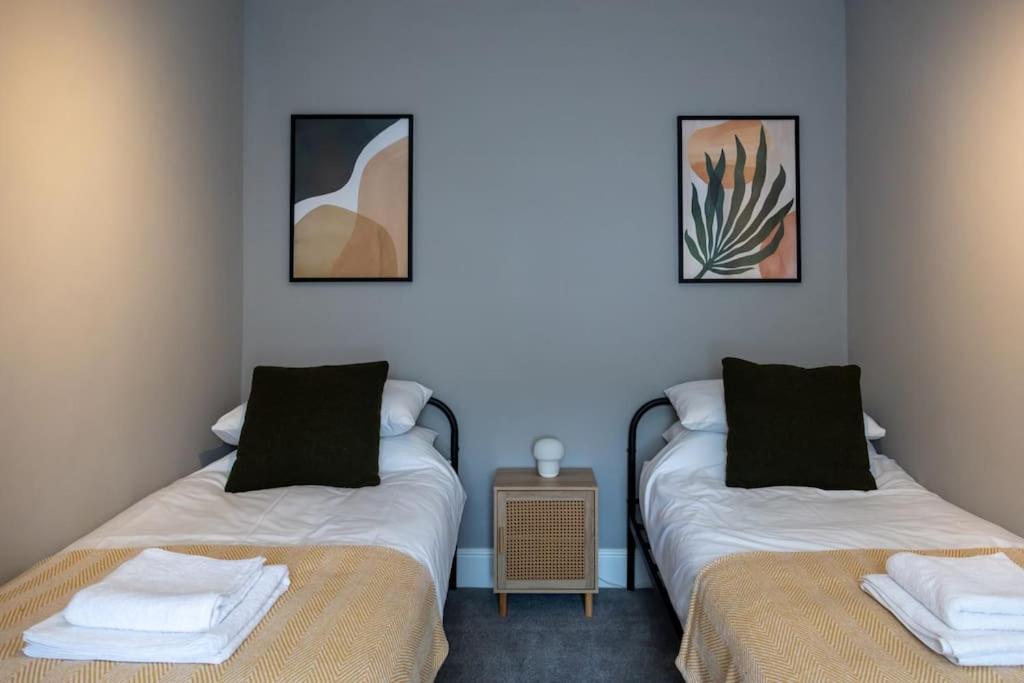 Hereford - Clifton Villa - Beautifully Presented House Located A Short Walk From City Centre - Sleeps 6 Guests - Perfect For Exploring Hereford - Hosted By Rentmyhouse Eksteriør bilde