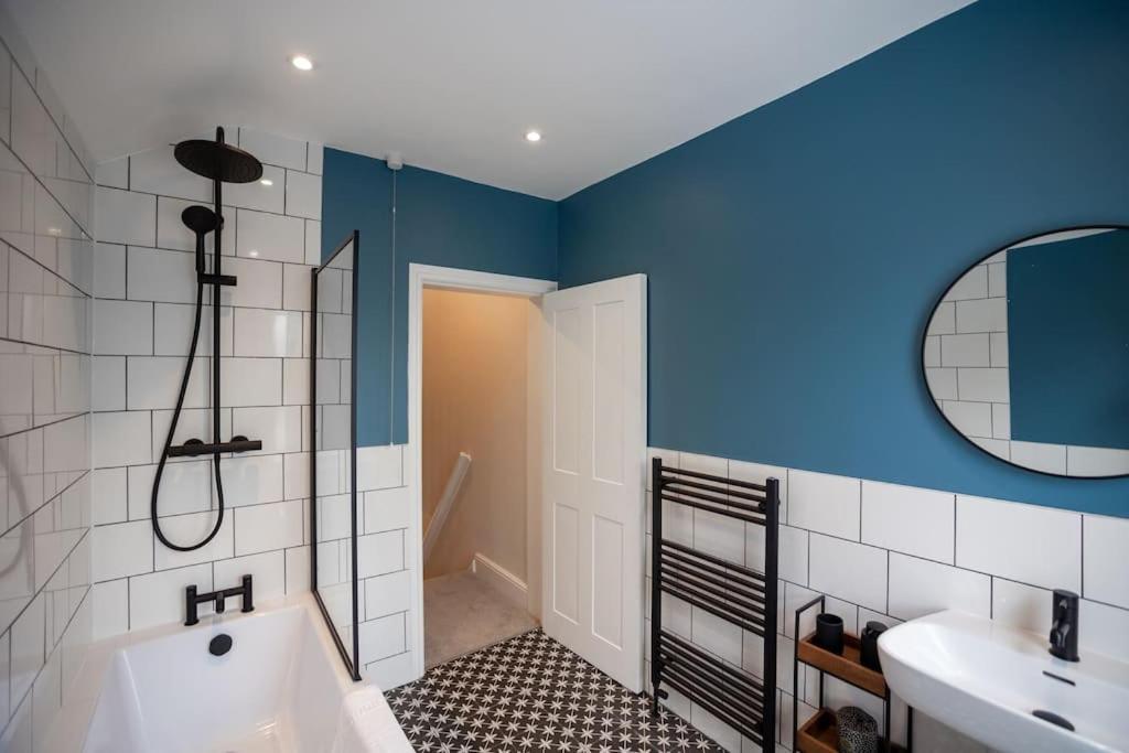 Hereford - Clifton Villa - Beautifully Presented House Located A Short Walk From City Centre - Sleeps 6 Guests - Perfect For Exploring Hereford - Hosted By Rentmyhouse Eksteriør bilde