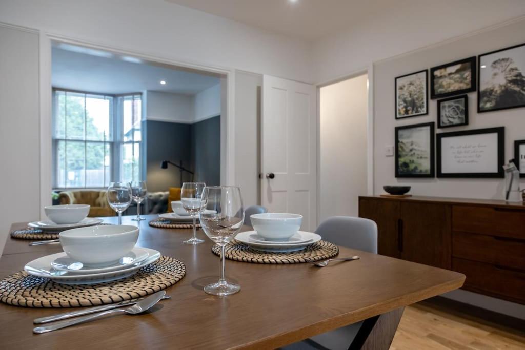 Hereford - Clifton Villa - Beautifully Presented House Located A Short Walk From City Centre - Sleeps 6 Guests - Perfect For Exploring Hereford - Hosted By Rentmyhouse Eksteriør bilde