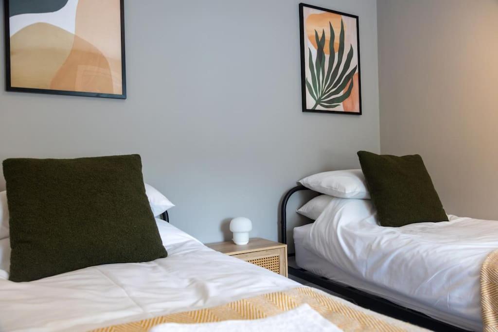 Hereford - Clifton Villa - Beautifully Presented House Located A Short Walk From City Centre - Sleeps 6 Guests - Perfect For Exploring Hereford - Hosted By Rentmyhouse Eksteriør bilde